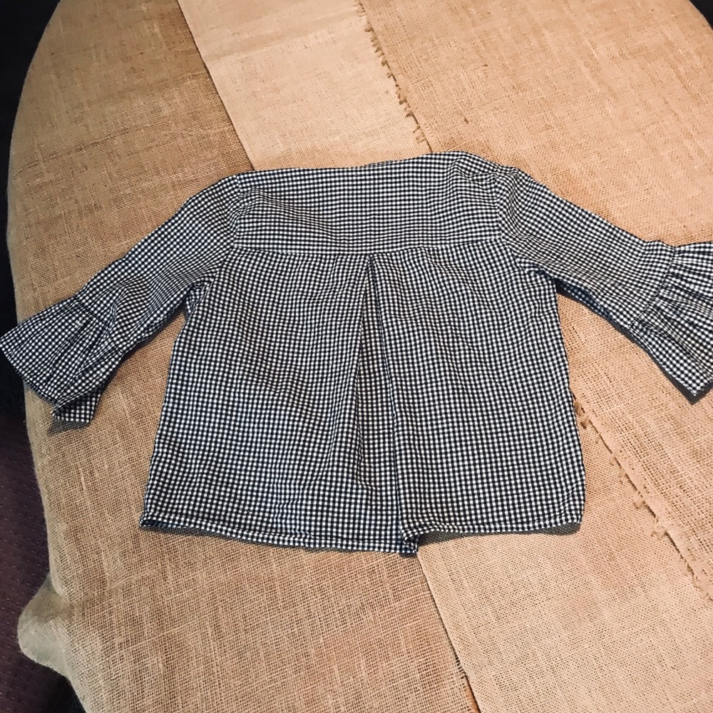 Madewell Top size small. - Picture 2 of 3